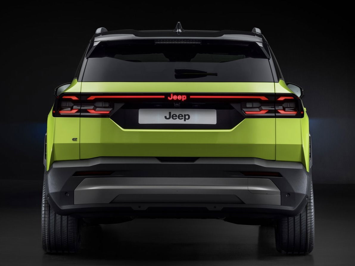 Jeep Compass - rear